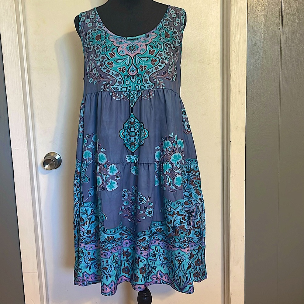 SHEIN Very Beautiful and light blueish gray with hues of blue and pink